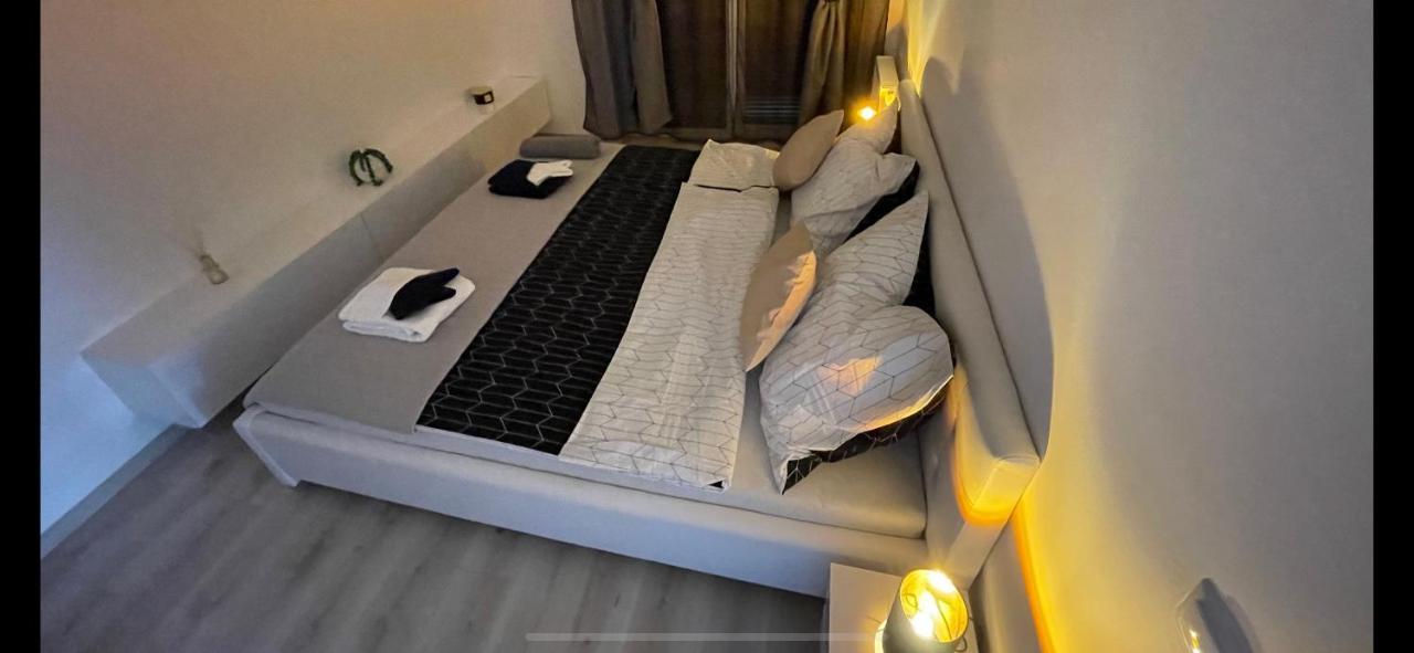 N.Cristian Apartment Βουδαπέστη Εξωτερικό φωτογραφία